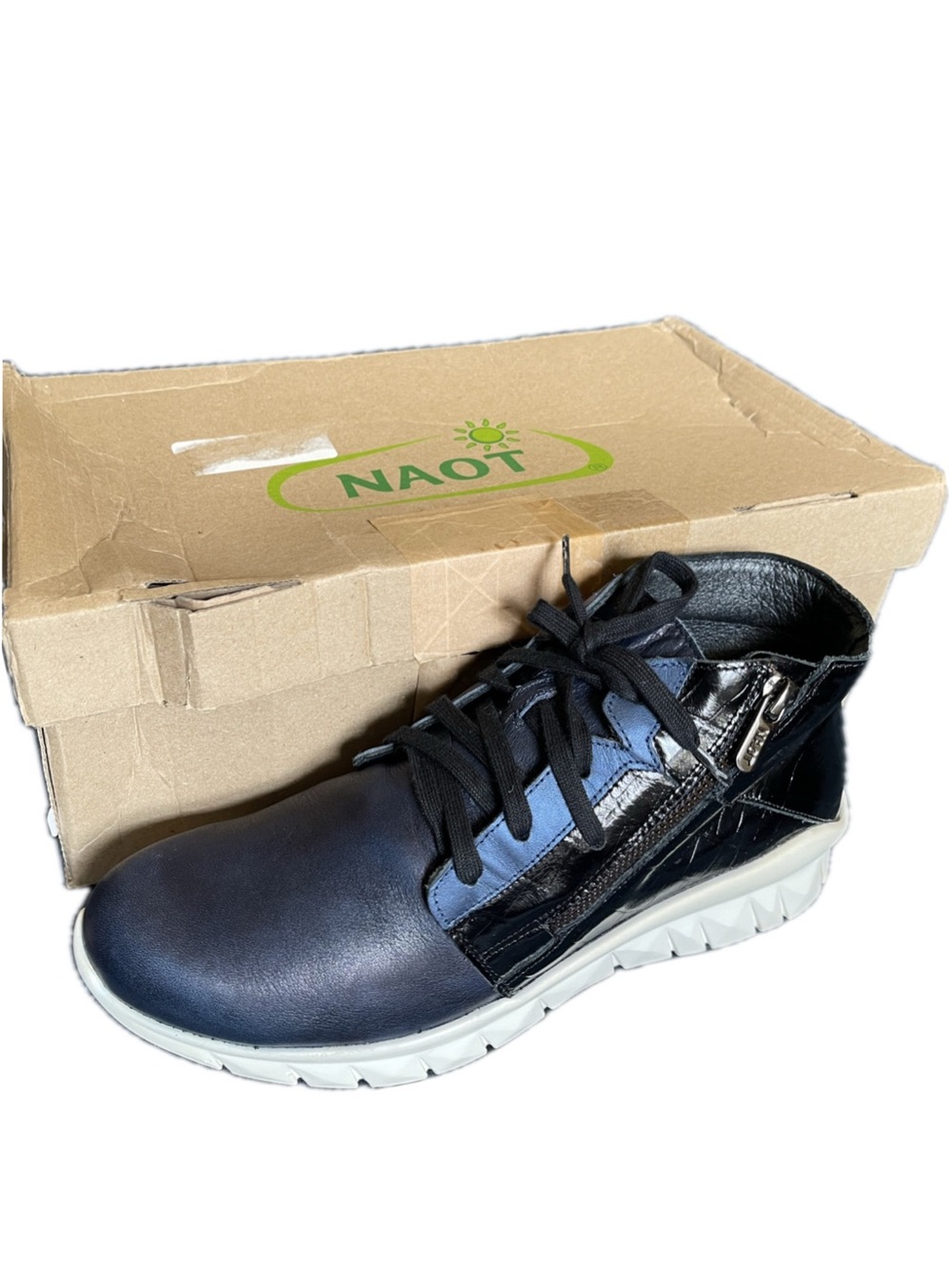 LNIB Naot Polaris Leather HighTop Sneaker Comfort Bootie Navy Ink Black Croc 40 - Picture 2 of 11